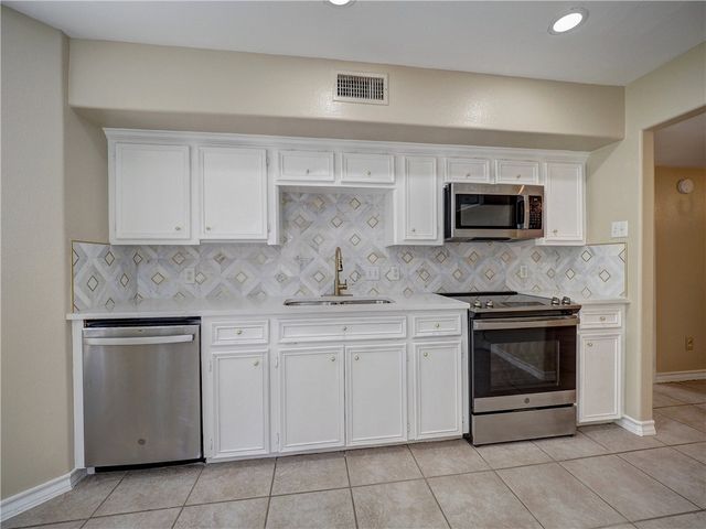 2422 Songbird Lane, Corpus Christi, TX 78414