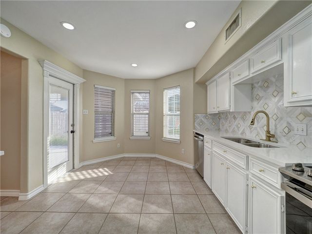 2422 Songbird Lane, Corpus Christi, TX 78414