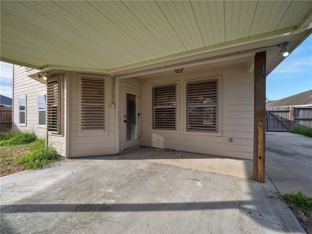 2422 Songbird Lane, Corpus Christi, TX 78414