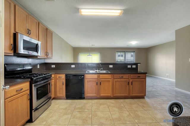 29434 Legends Bluff Drive, Spring, TX 77386