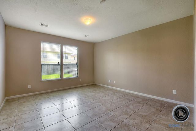 29434 Legends Bluff Drive, Spring, TX 77386