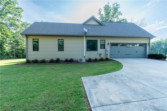 7609 Fern Lane, Lula, GA 30554