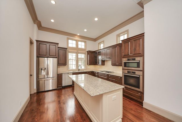 314 W Clay Street, Houston, TX 77019