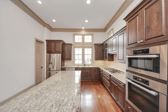 314 W Clay Street, Houston, TX 77019