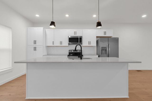 3724 Pin Hook Rd, Antioch, TN 37013