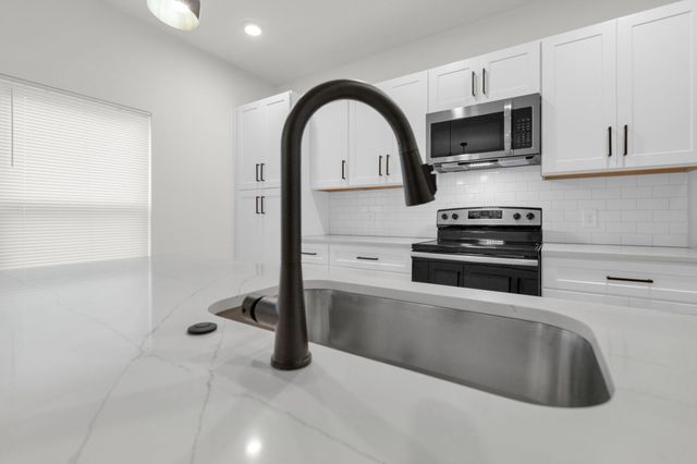 3724 Pin Hook Rd, Antioch, TN 37013