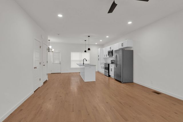 3724 Pin Hook Rd, Antioch, TN 37013