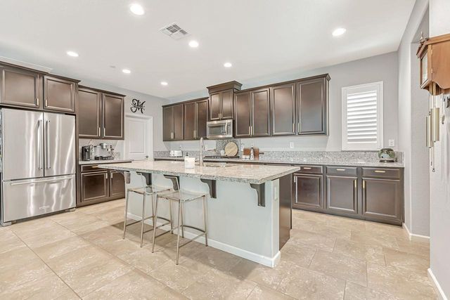 2482 Augusta Ave, Tracy, CA 95377