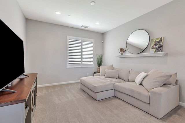 2482 Augusta Ave, Tracy, CA 95377