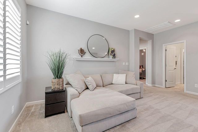 2482 Augusta Ave, Tracy, CA 95377