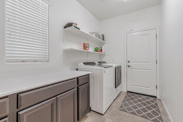 2482 Augusta Ave, Tracy, CA 95377