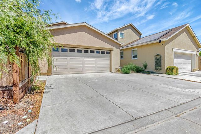 2482 Augusta Ave, Tracy, CA 95377