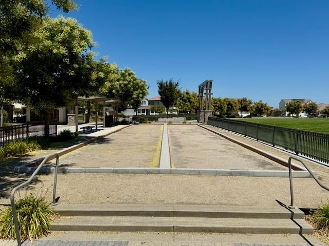 2482 Augusta Ave, Tracy, CA 95377