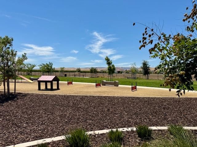 2482 Augusta Ave, Tracy, CA 95377