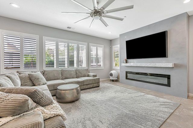2482 Augusta Ave, Tracy, CA 95377