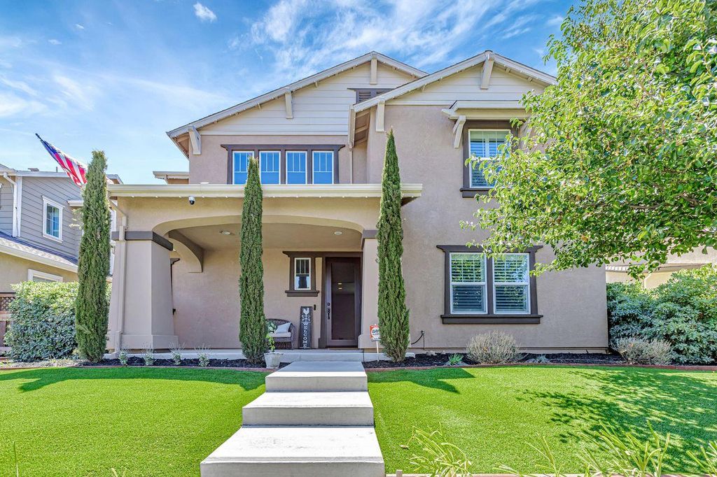 2482 Augusta Ave, Tracy, CA 95377