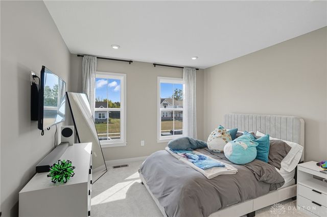 719 Harvest Lane, Dayton, OH 45458