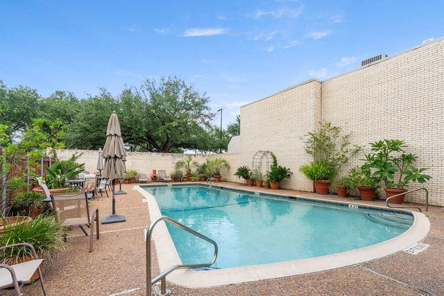 2907 Bissonnet Street, West University Place, TX 77005