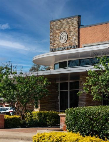 2907 Bissonnet Street, West University Place, TX 77005