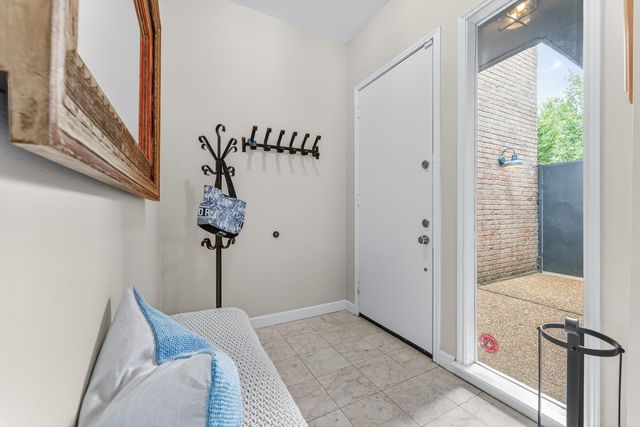 2907 Bissonnet Street, West University Place, TX 77005