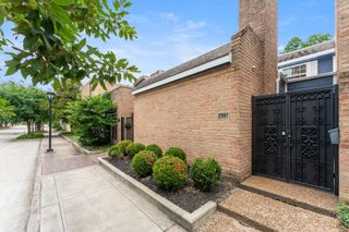 2907 Bissonnet Street, West University Place, TX 77005