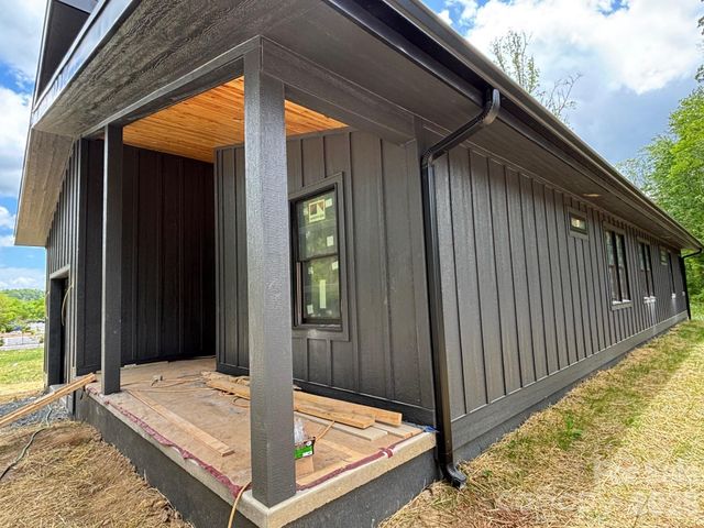 115 Welcome Street, Brevard, NC 28712