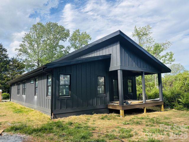 115 Welcome Street, Brevard, NC 28712