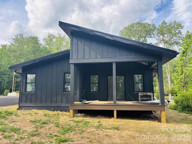 115 Welcome Street, Brevard, NC 28712
