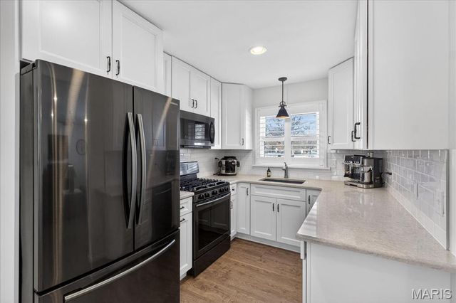 2709 Sibley Street, St Charles, MO 63301