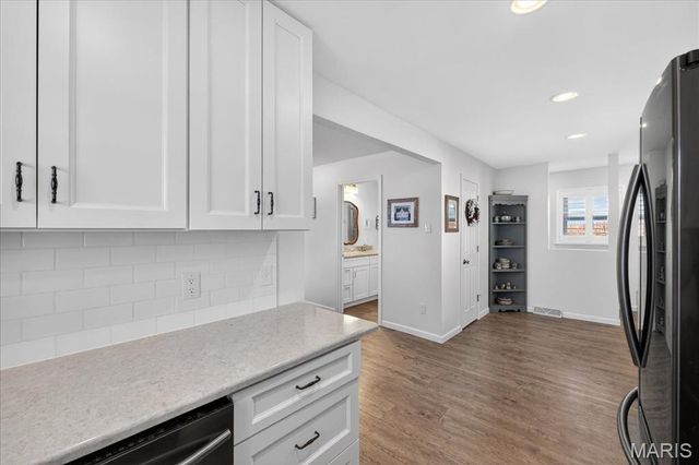 2709 Sibley Street, St Charles, MO 63301