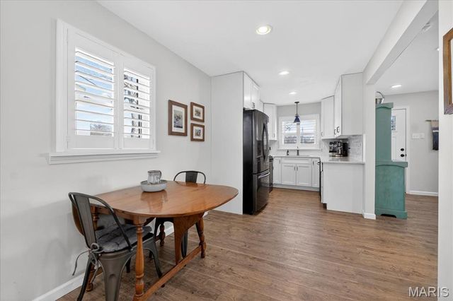 2709 Sibley Street, St Charles, MO 63301