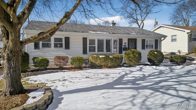 2709 Sibley Street, St Charles, MO 63301