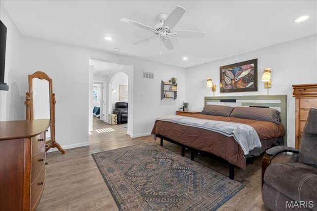 2709 Sibley Street, St Charles, MO 63301