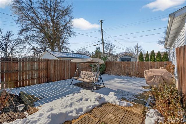 2709 Sibley Street, St Charles, MO 63301