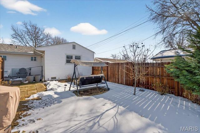 2709 Sibley Street, St Charles, MO 63301