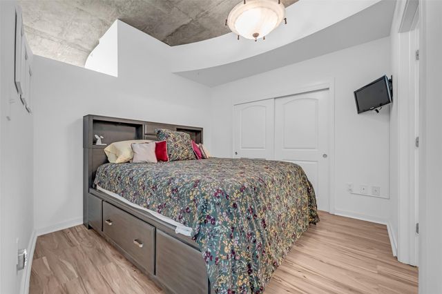 5925 Almeda Road 12406, Houston, TX 77004