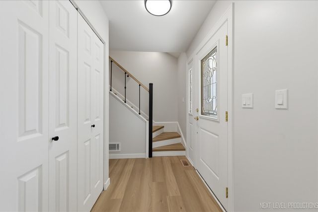 1340 Nantucket Court, Carol Stream, IL 60188