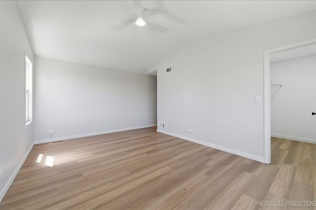 1340 Nantucket Court, Carol Stream, IL 60188