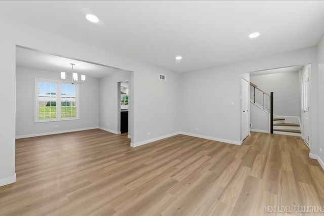 1340 Nantucket Court, Carol Stream, IL 60188
