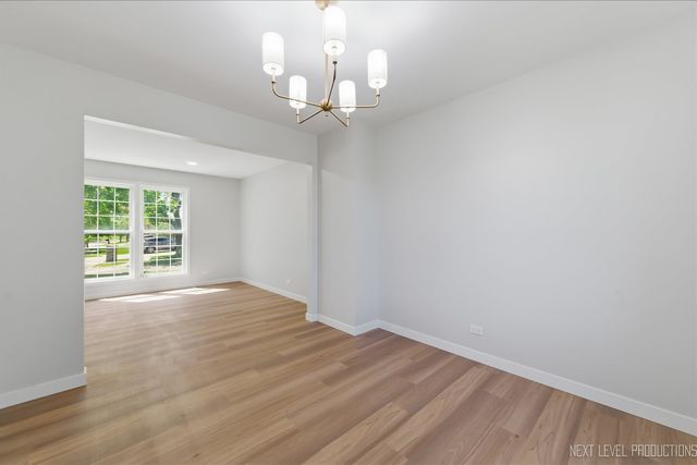 1340 Nantucket Court, Carol Stream, IL 60188
