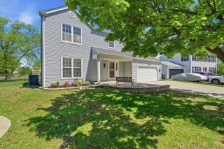 1340 Nantucket Court, Carol Stream, IL 60188