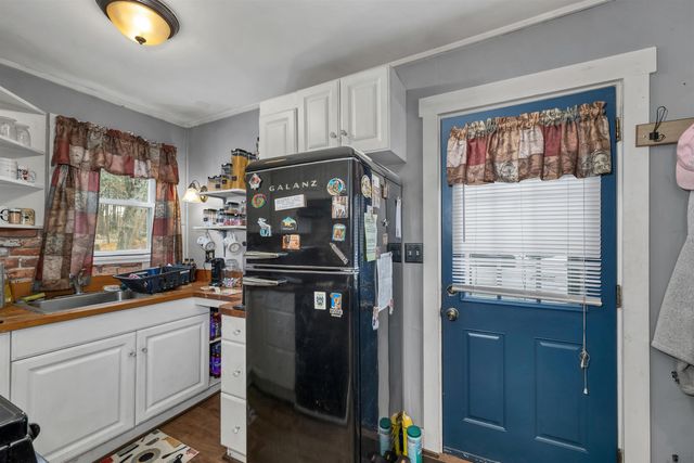 14 Folsom Road, Ossipee, NH 03814