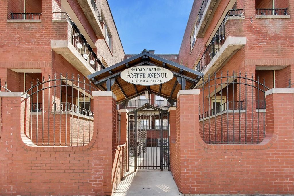 1953 W FOSTER Avenue 1, Chicago, IL 60640