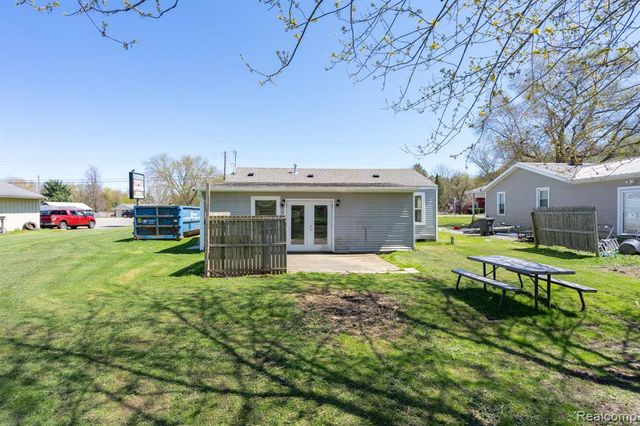 3421 N Genesee Road, Flint, MI 48506