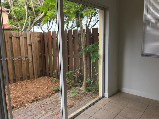 1420 NE 33rd Ave 102-15, Homestead, FL 33033