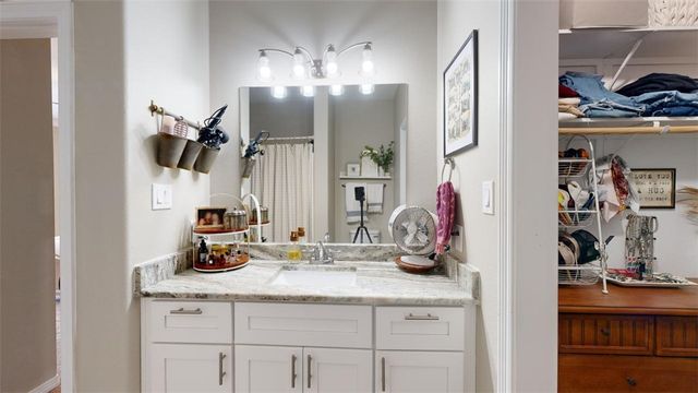 2155 Big River Street, College Station, TX 77840