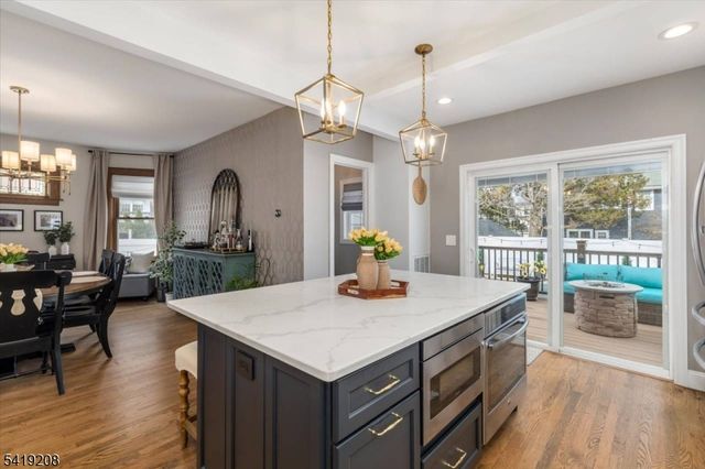 40 Courier Pl, Rutherford Boro, NJ 07070