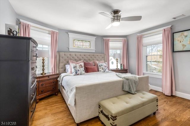 40 Courier Pl, Rutherford Boro, NJ 07070