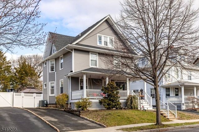 40 Courier Pl, Rutherford Boro, NJ 07070