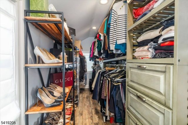 40 Courier Pl, Rutherford Boro, NJ 07070